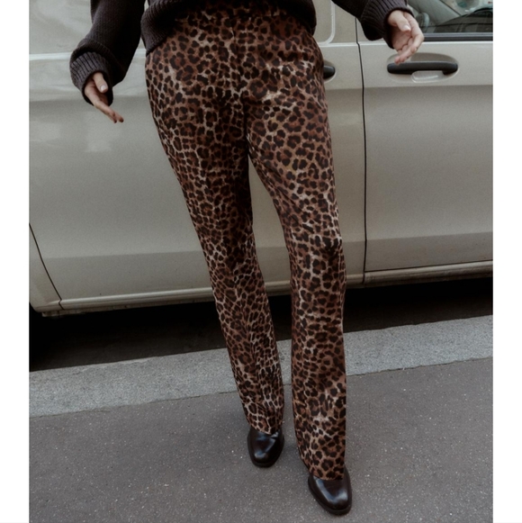 ZARA ANIMAL PRINT FLARE PANTS NWT SIZE SMALL